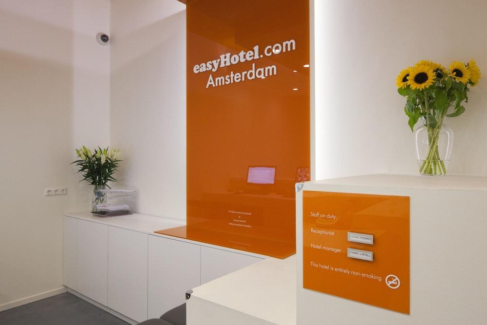 Easyhotel Centre South 2*