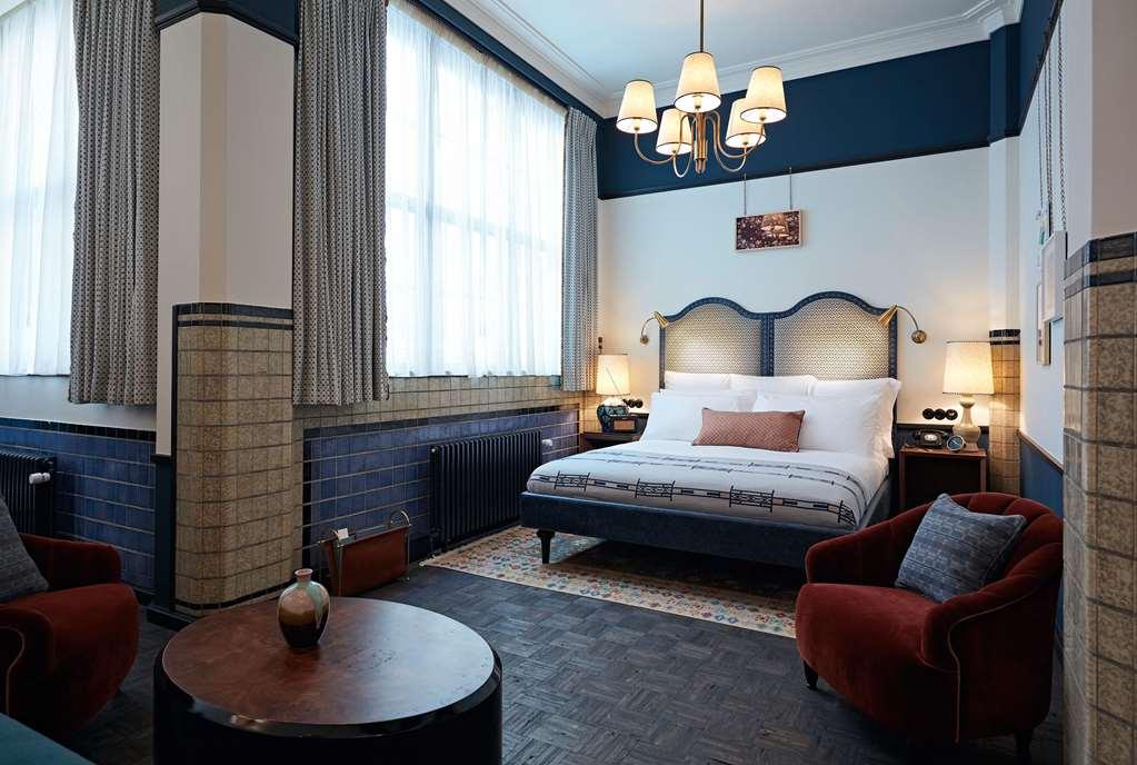 Soho House Hotel *