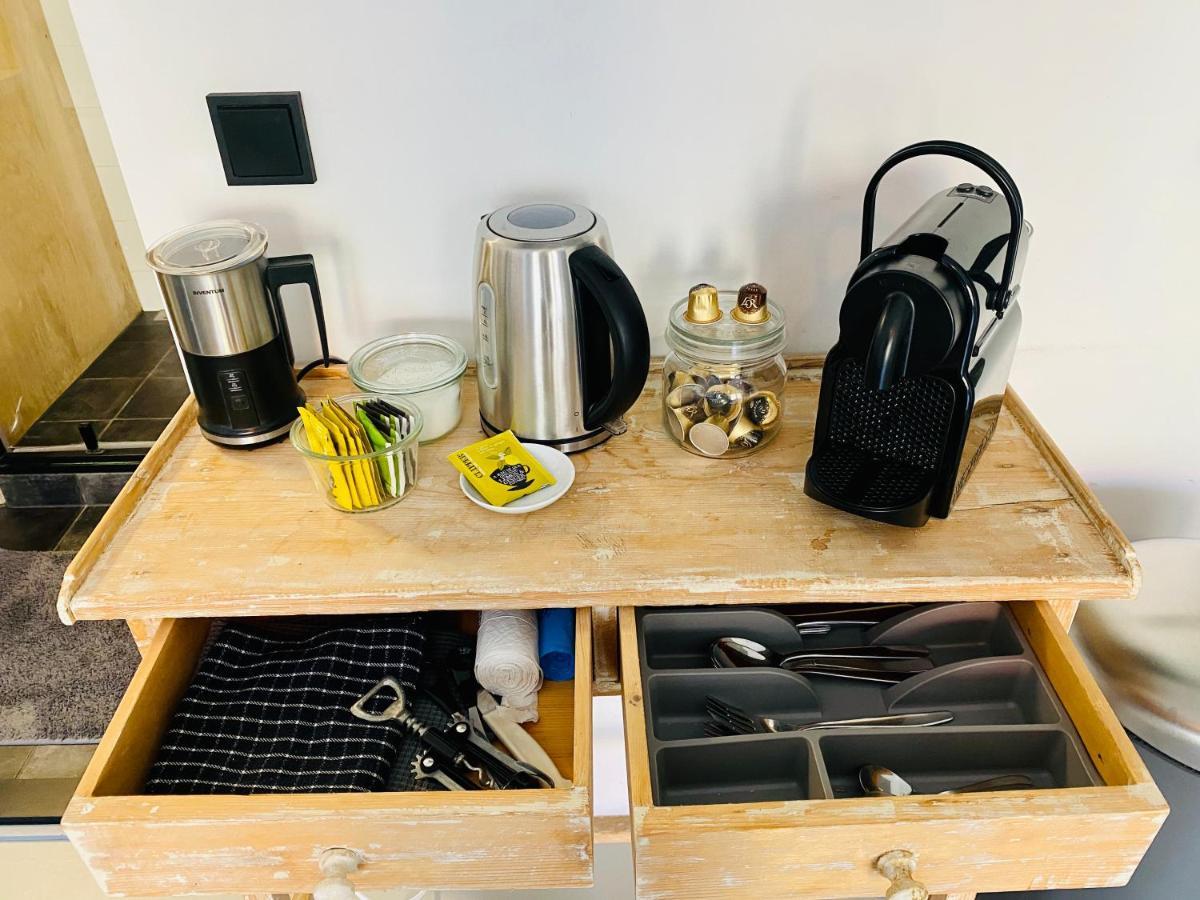 Private With Free Car Parking Couette-café 2*