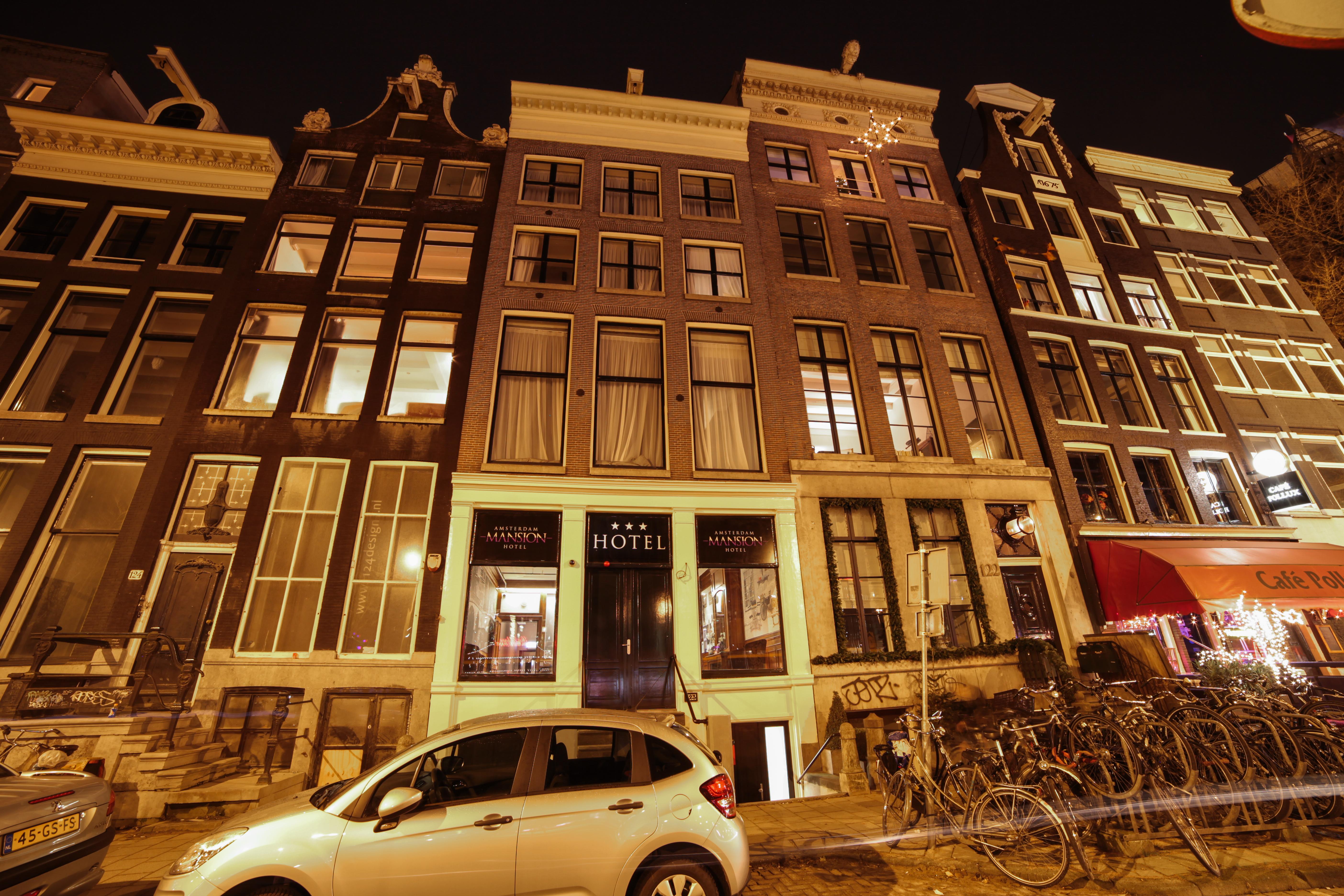 Mansion Hotel 3*