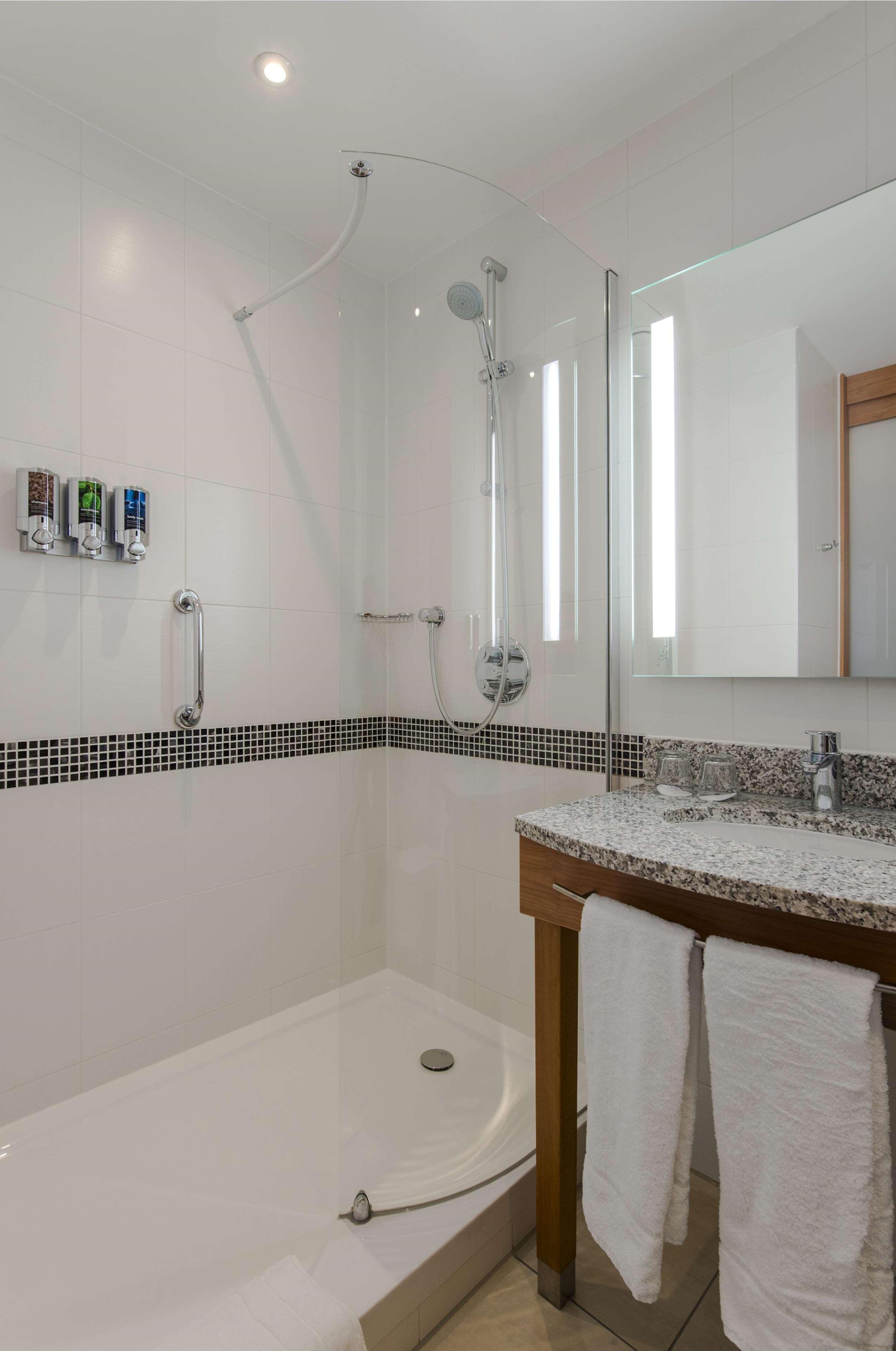 Hampton By Hilton / Arena Boulevard Hotel 3*