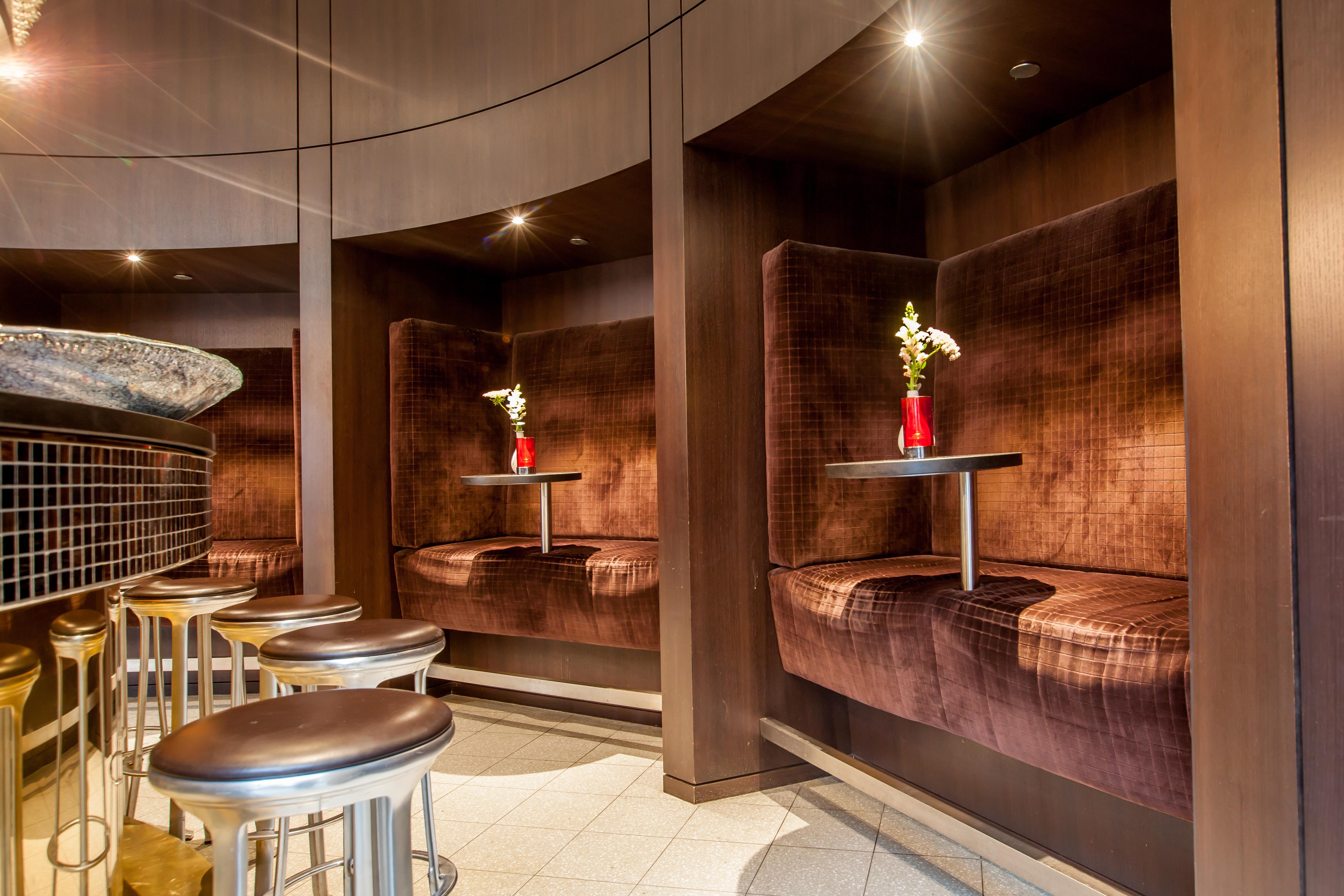 Artemis Hotel