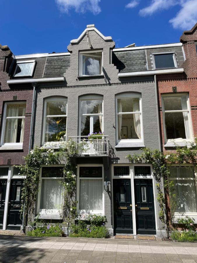 Bed And Breakfast Amsterdam Bed and breakfast