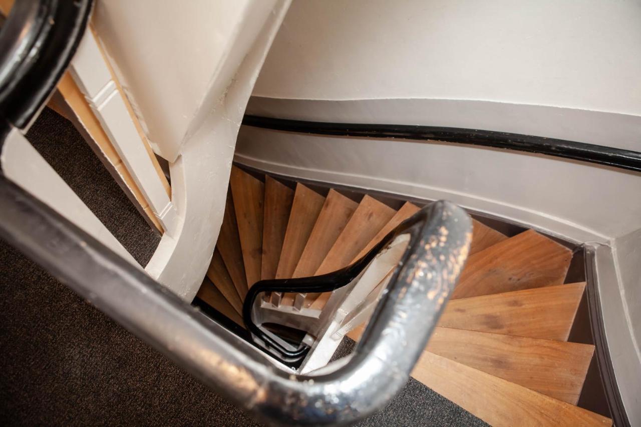Bed & Breakfast Zwanestein Canal House Amsterdam