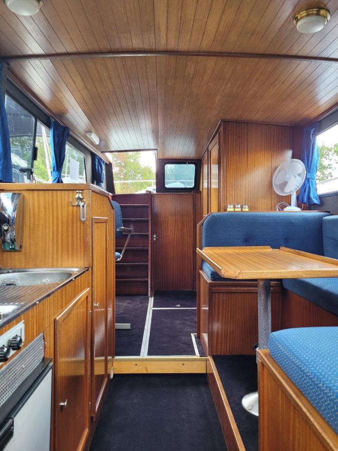 Boat & Breakfast Bed & Breakfast Amsterdam