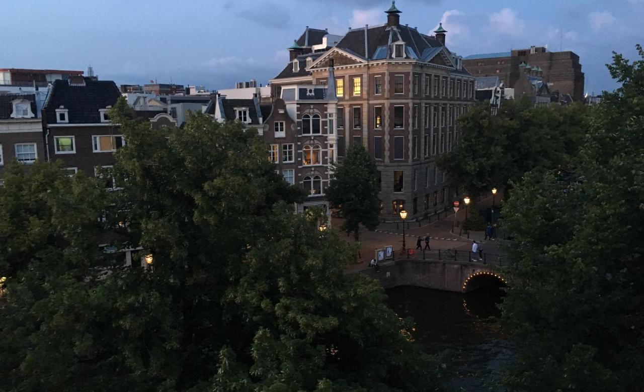 Dutch Masters Short Apartamento