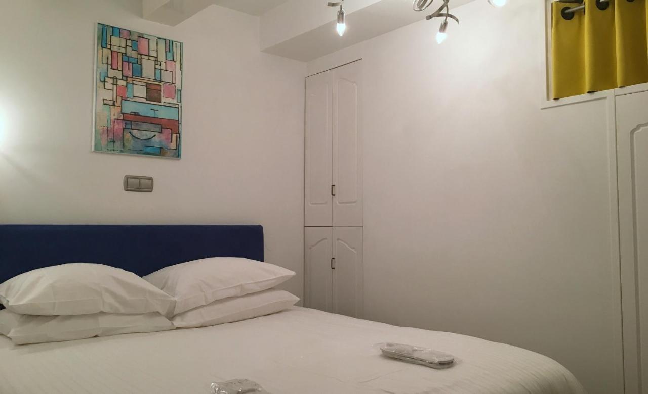 Dutch Masters Short Apartamento