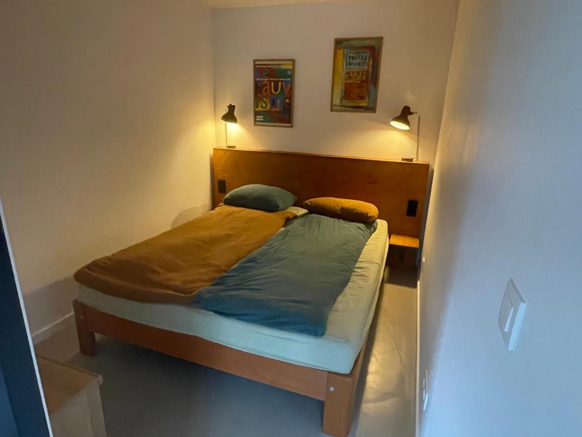 Couette-café 28a5 With Free Parking Place Amsterdam