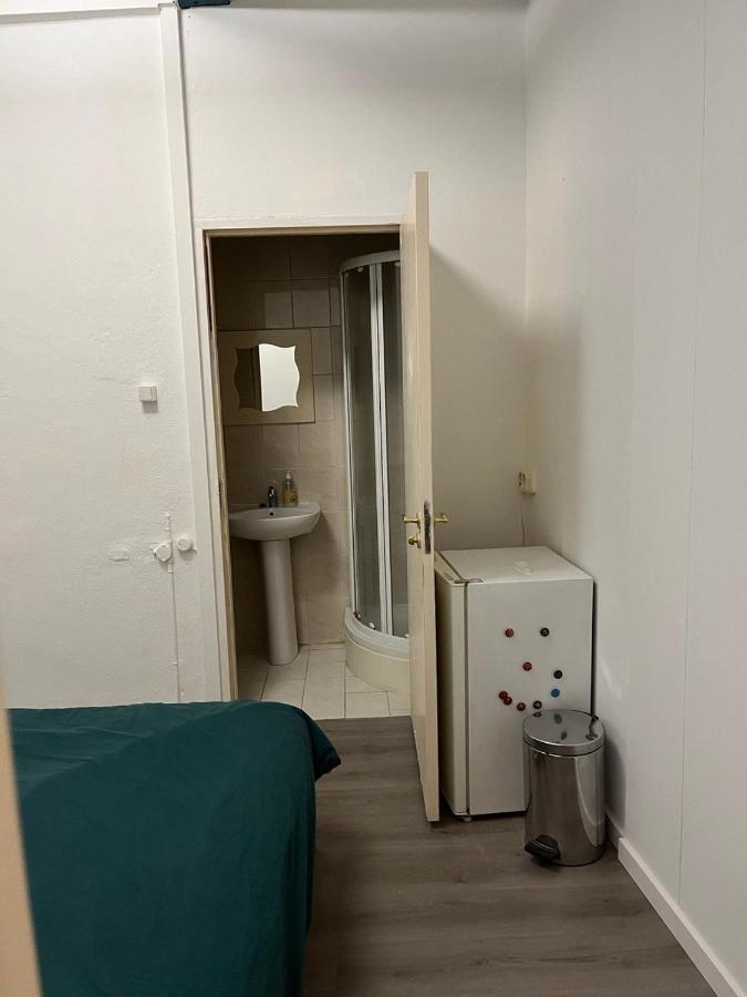 Maison d'hôtes Iru, Not For Parties, Not A Hotel, With No Kitchen *