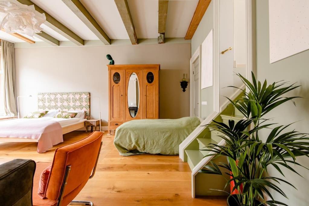 Stunning In The Center Of Old Appartement *