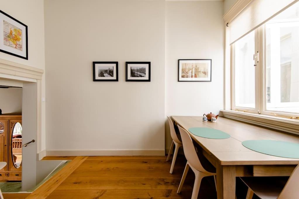 Stunning In The Center Of Old Appartement