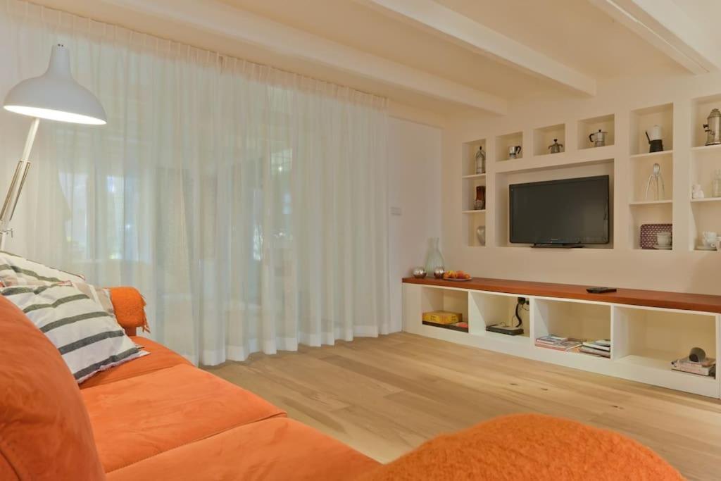 Beautiful Designed Ap.+bikes+garden Appartement