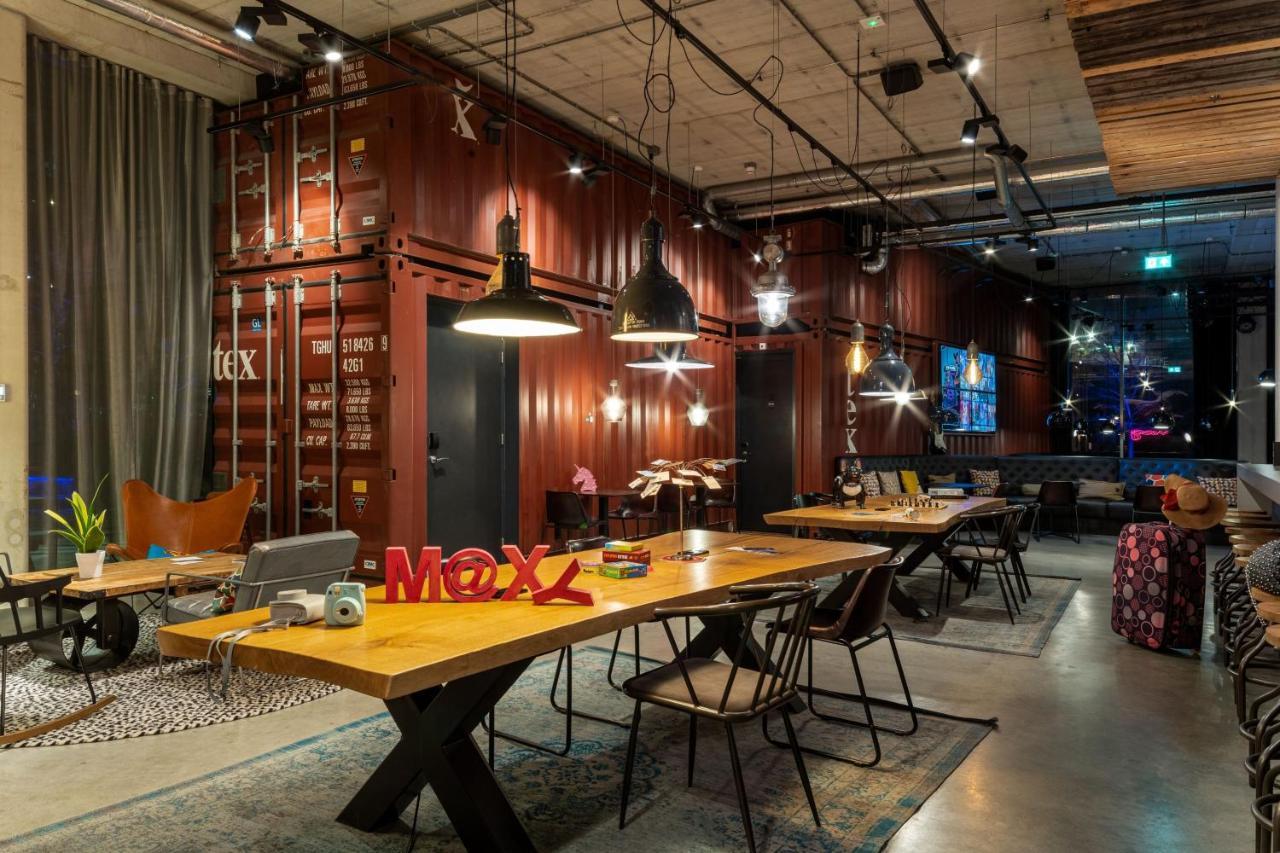 Hotel Moxy Houthavens 4*