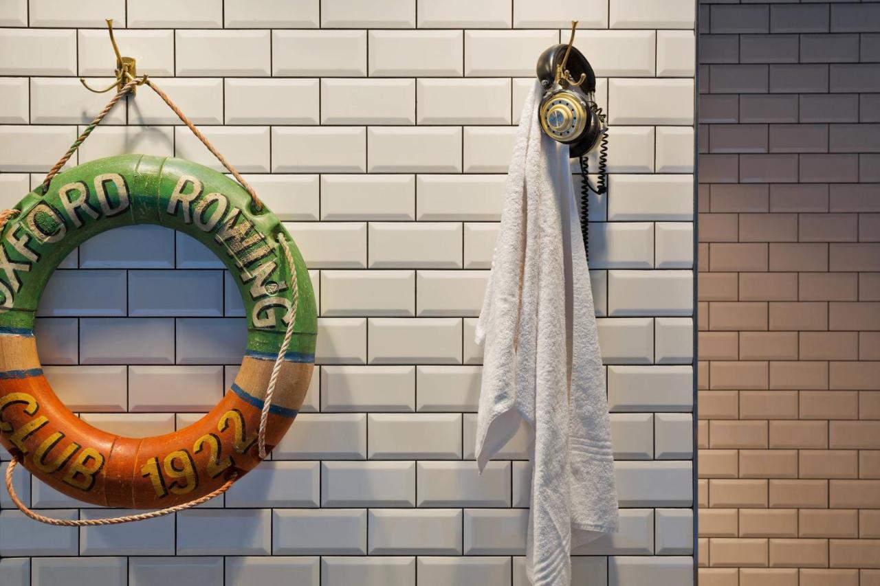 Hotel Moxy Houthavens 4*