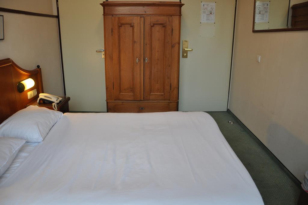 Agora Hotel