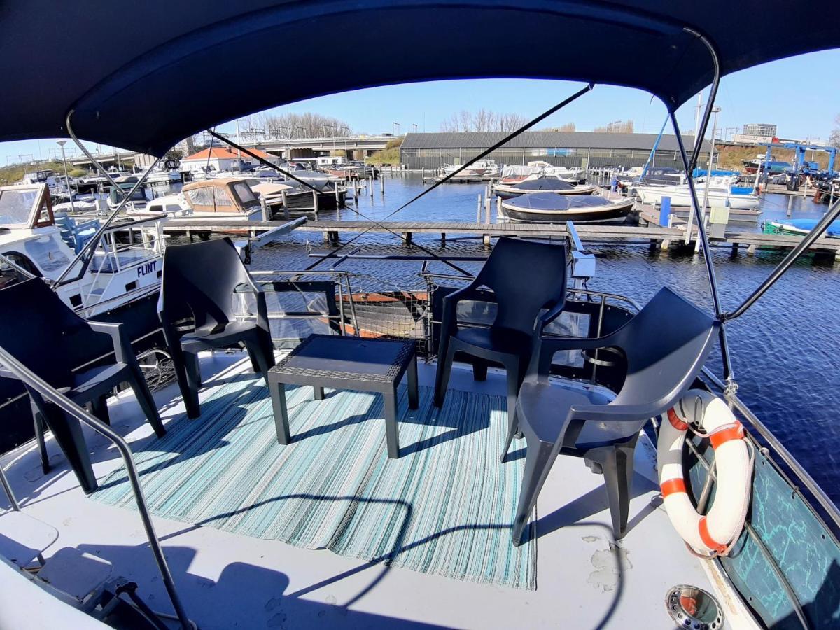 Motor Yacht Almaz * Ámsterdam