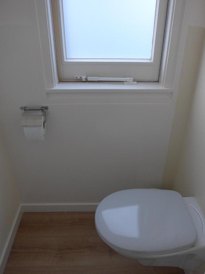 Appartement Houseboat In The Center, 5 Min Walk To Tropical Museum, Free Wifi! Amsterdam