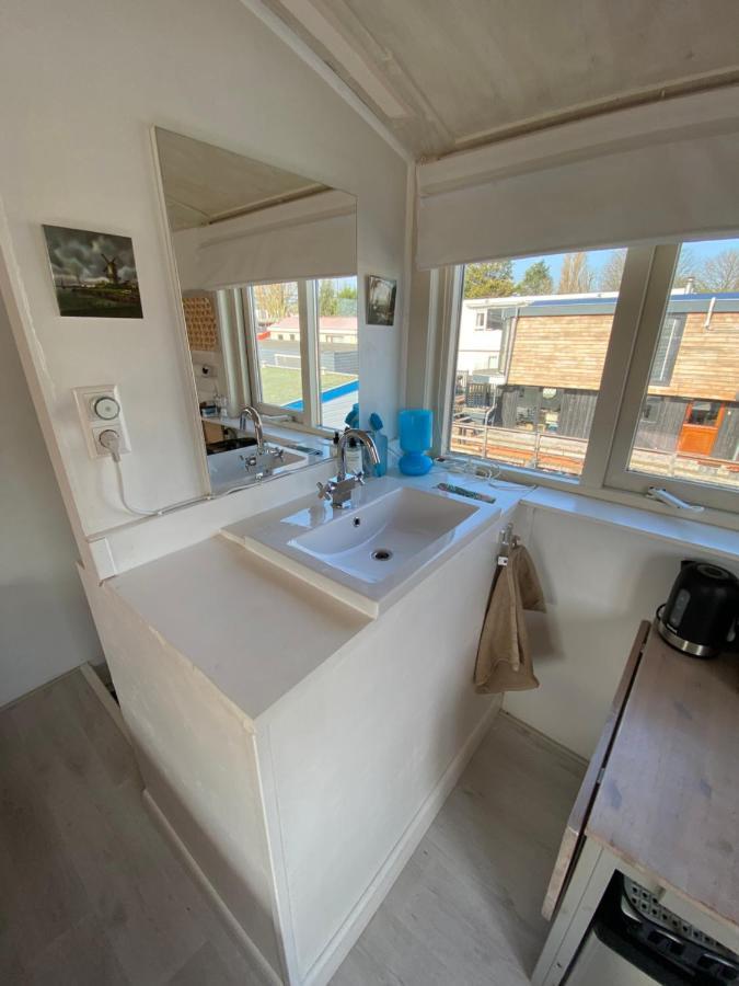 Bed & Breakfast Boat Amsterdam