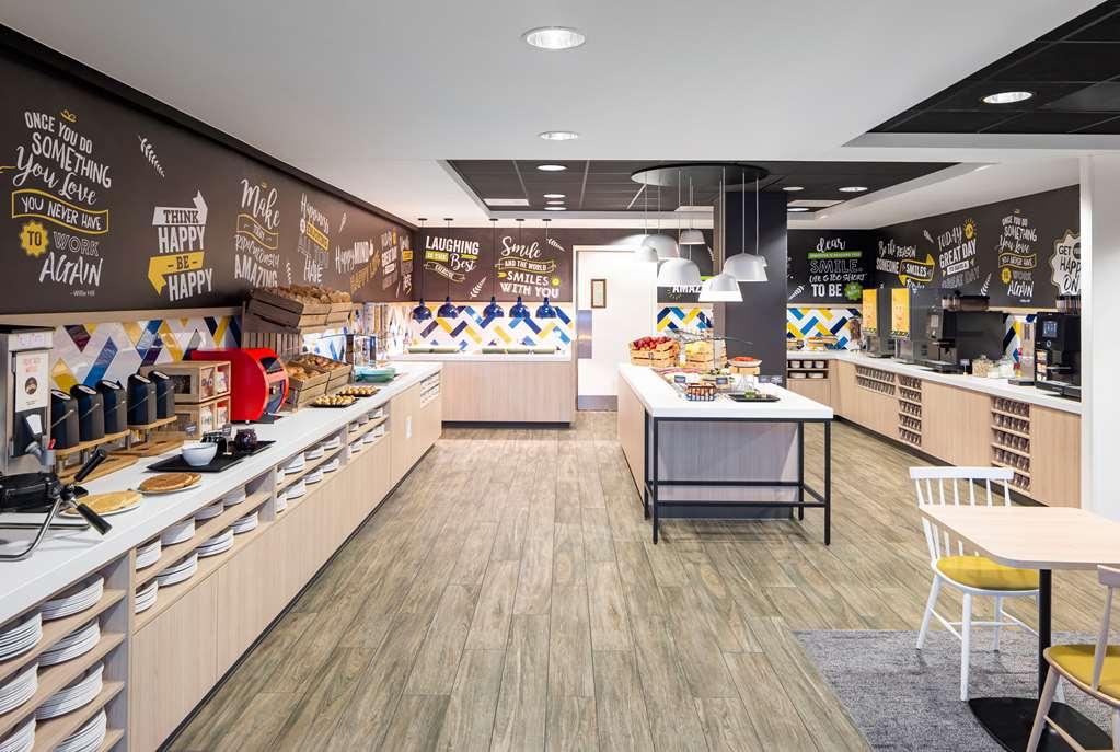 Hampton By Hilton / Arena Boulevard Hotel