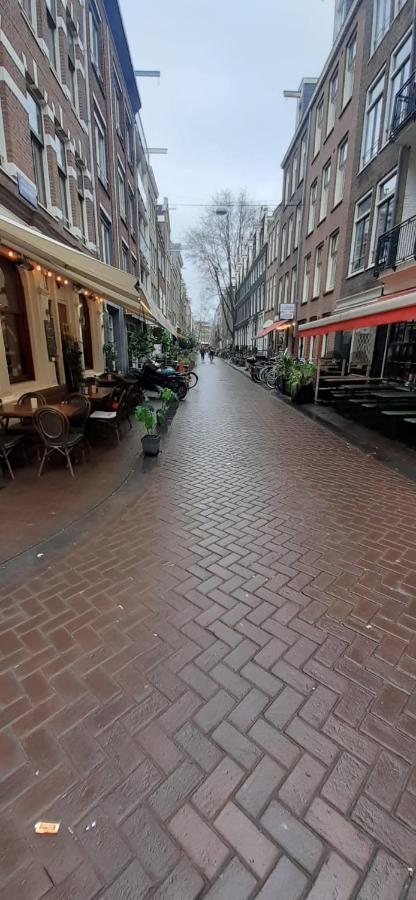 Couette-café Charlotte, Not For Parties, Not A Hotel, With Shared Bathroom, No Kitchen