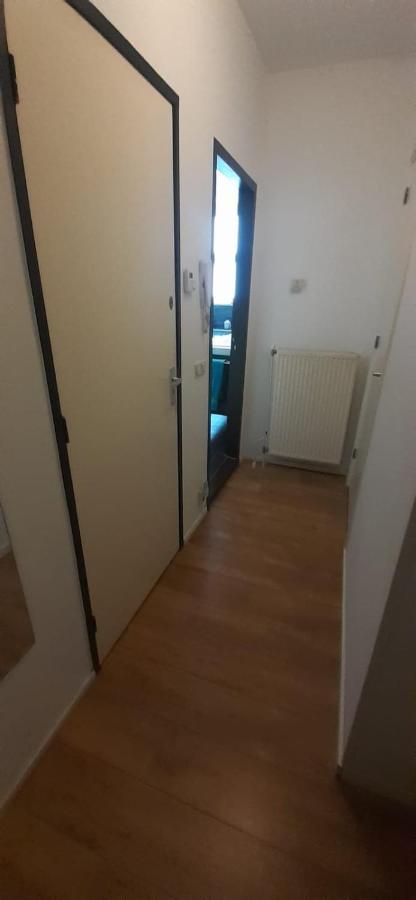 Frühstückspension Charlotte, Not For Parties, Not A Hotel, With Shared Bathroom, No Kitchen