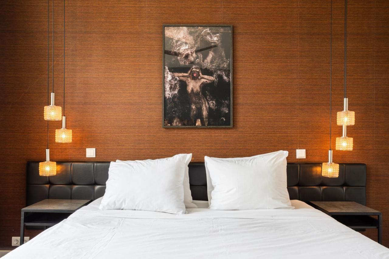 Weber Studio's Hotel 2*