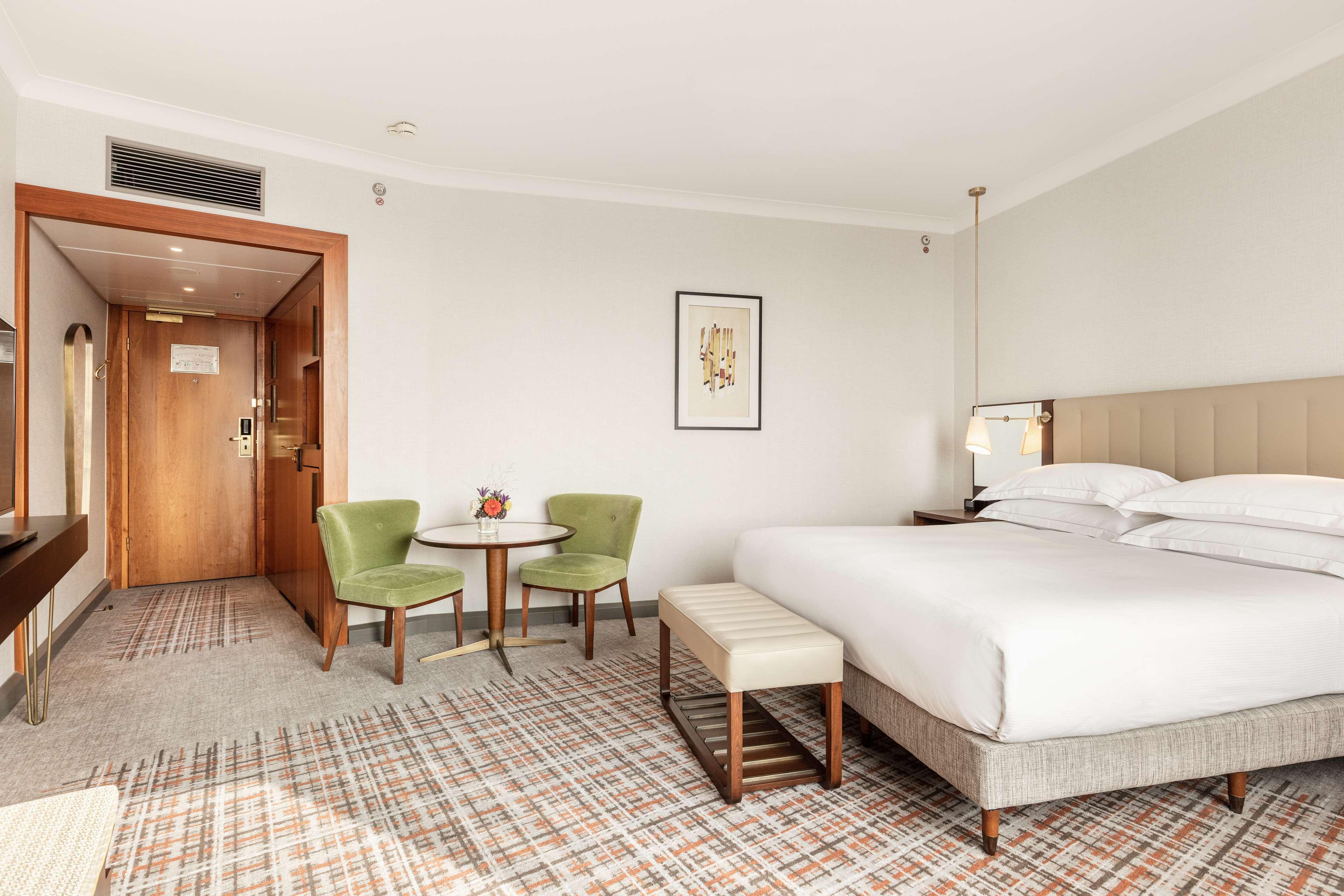 Hilton Hotel 5*
