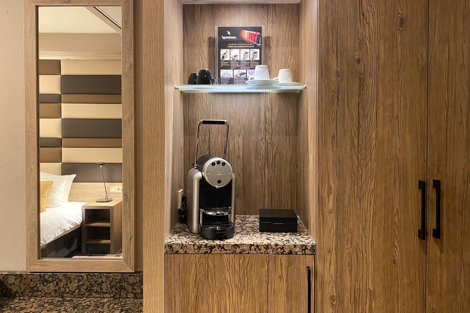 Hotel Xo Blue Square 3*