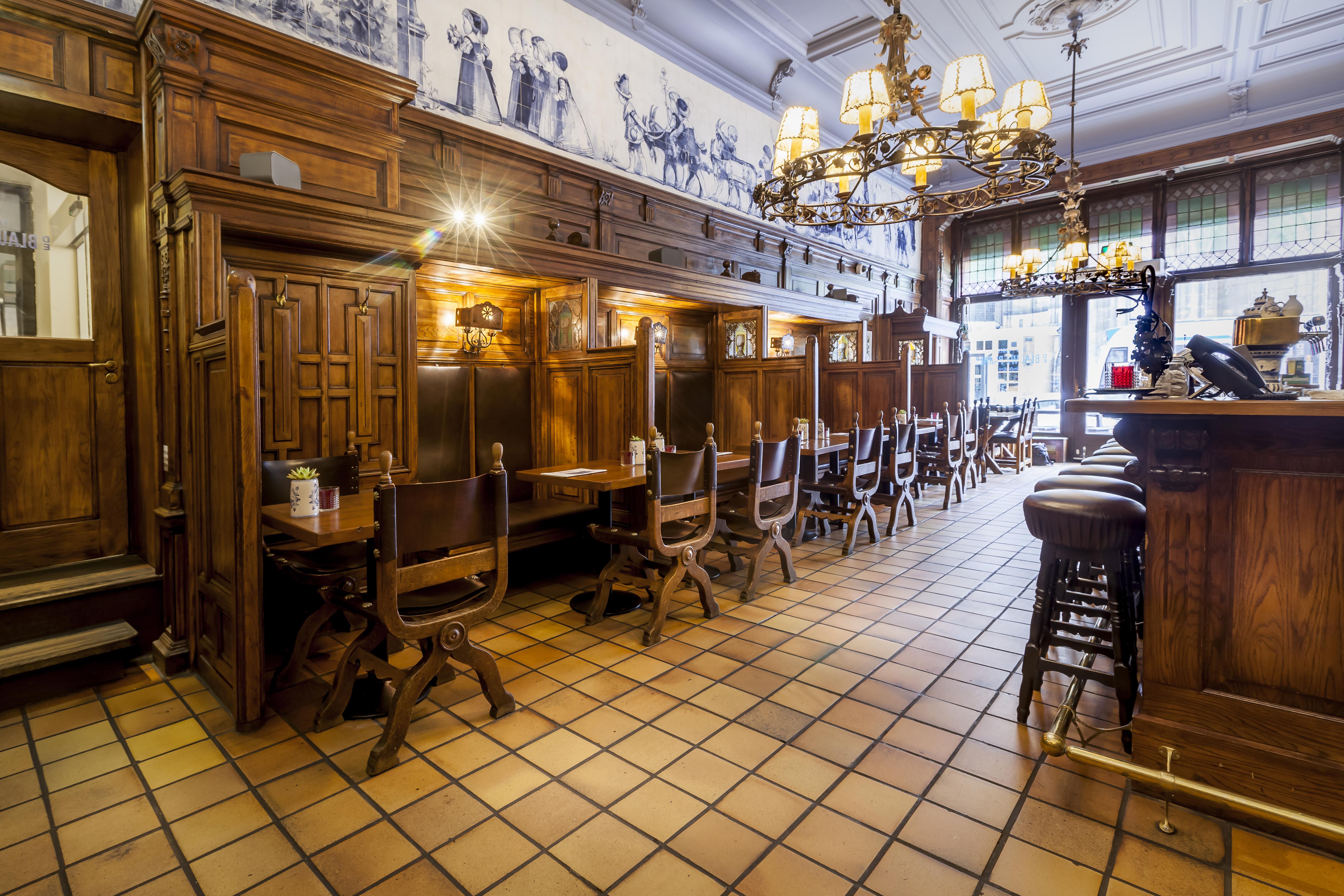 Port Cleve Hotel