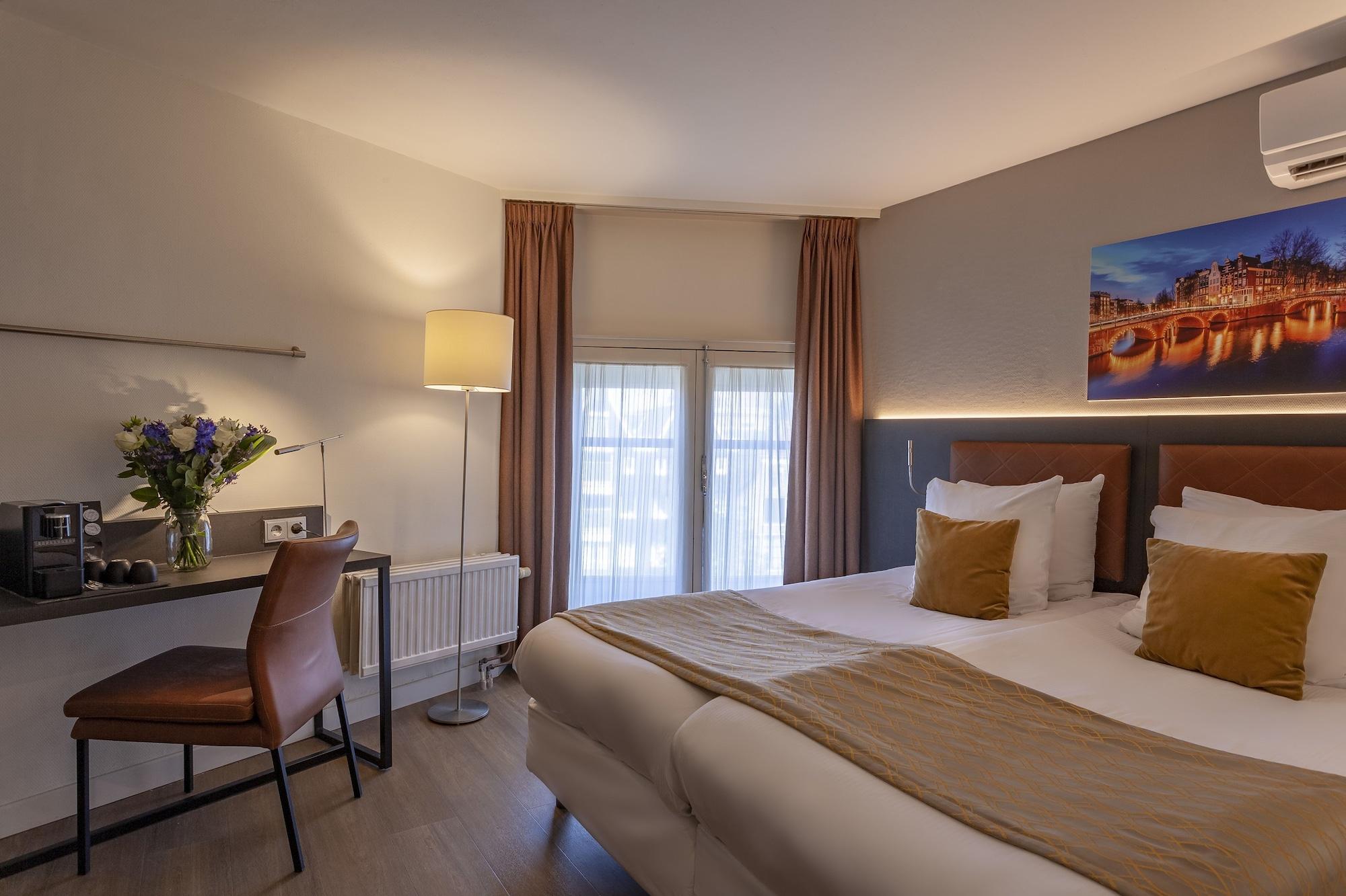 Avenue Hotel 3*