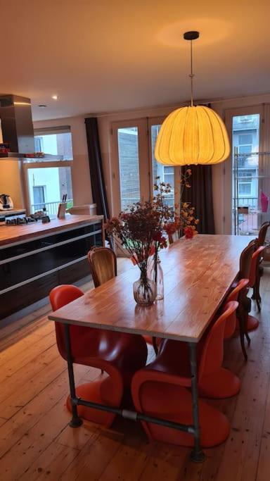 Apartment Groot Mooi 2 Etage Loft Met Dakterras In De Pijp.