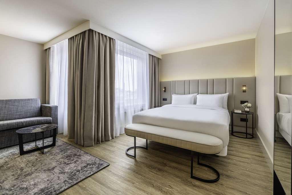 Nh Centre Hotel