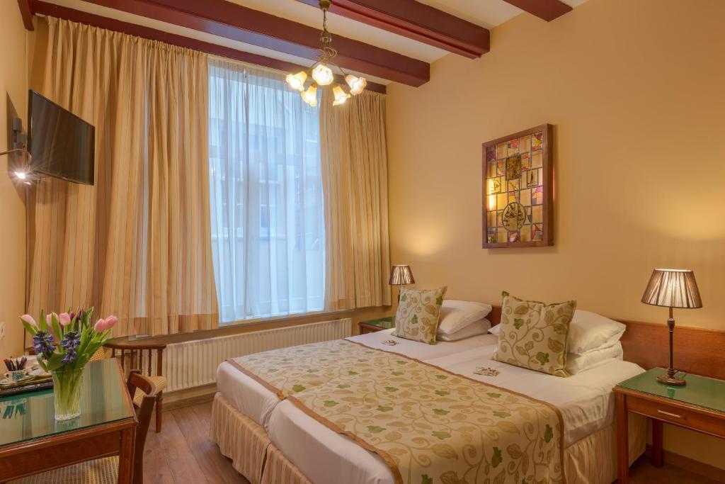 Des Arts Hotel 3*