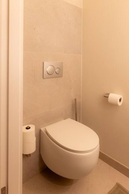 Newly Renovated Luxurious 200 Sqm Loft In Centre Appartement