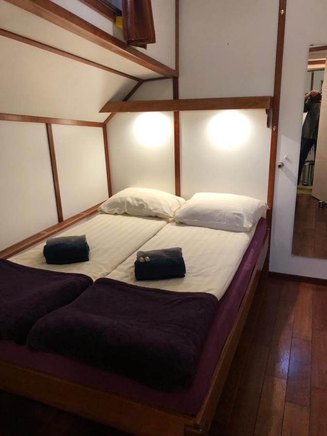 Hotelboot Zwaan * Ámsterdam