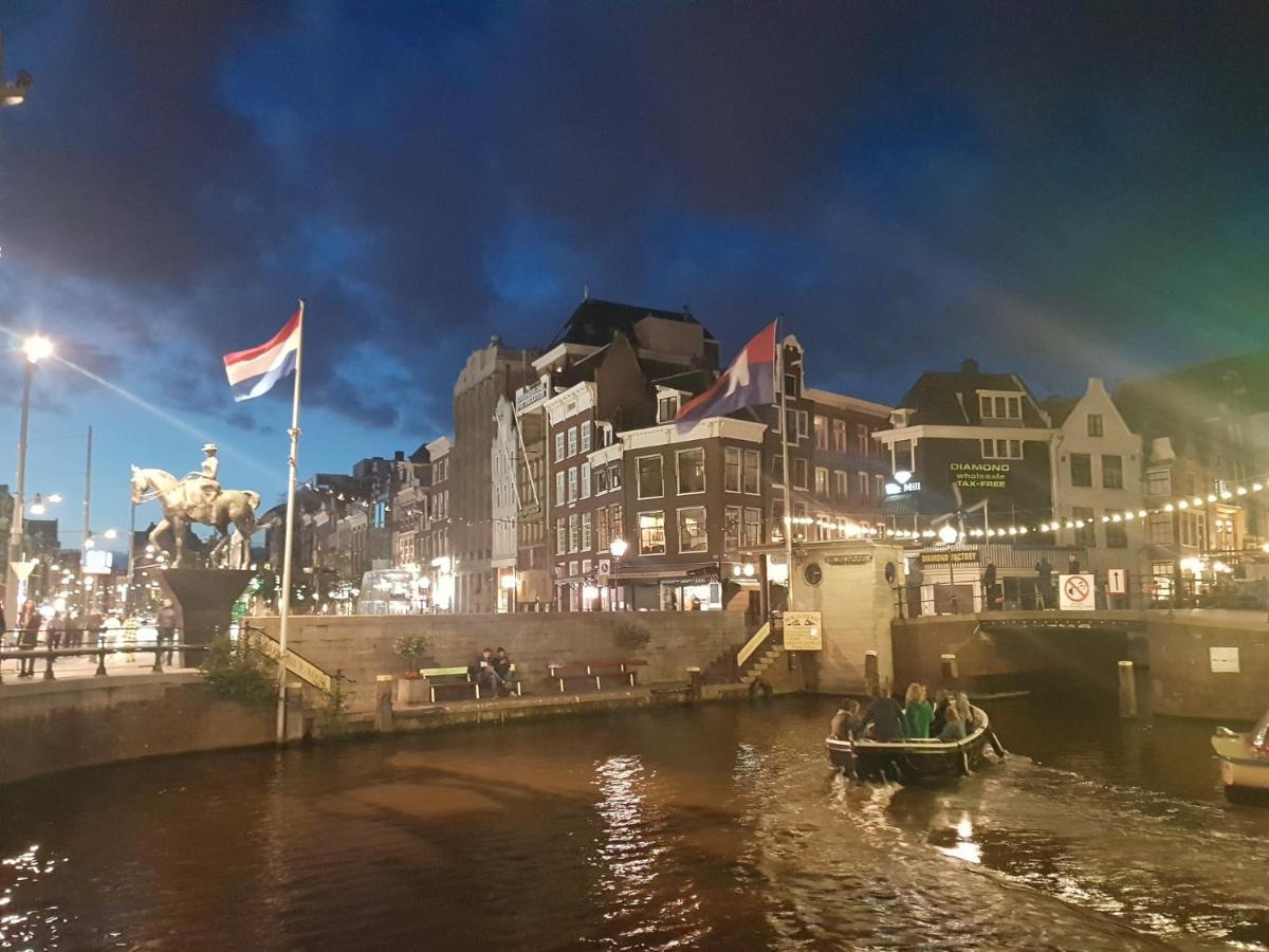 Bateau-hôtel Euphrate Houseboat Amsterdam