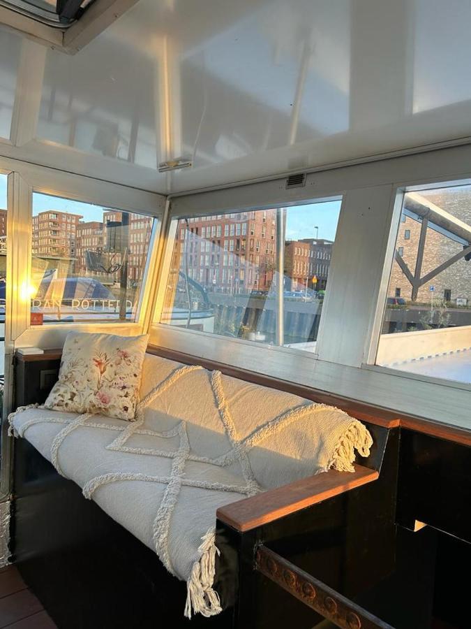 Whole Wheelhouse Euphrate Houseboat *