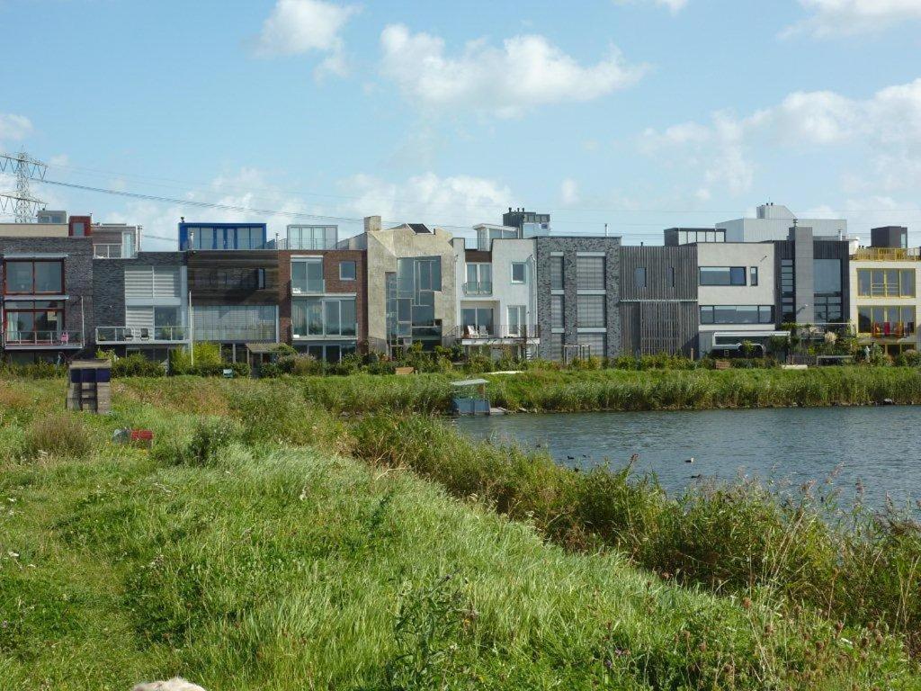 Gasthuis Private Eco Wooden Studio With Bath And Bikes And Garden Amsterdam