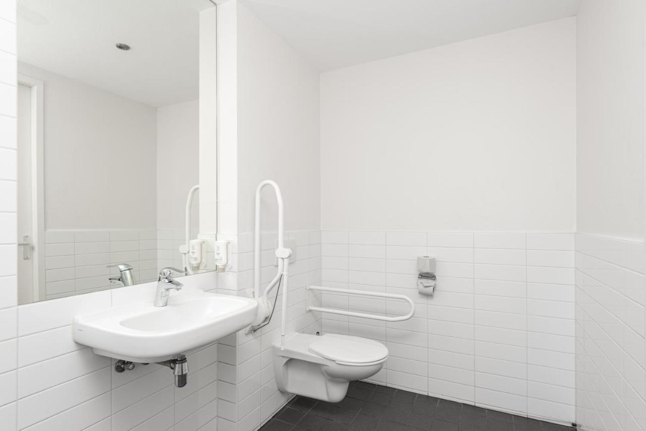 Easyhotel Centre South 2* Amsterdam