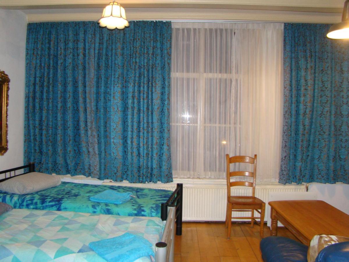 Amsterhouse *