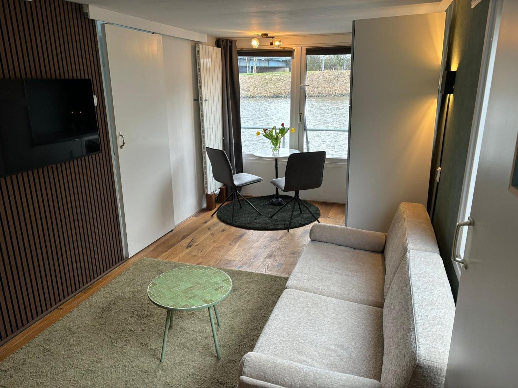Frühstückspension Luxury On Robs Houseboat Special For Couples