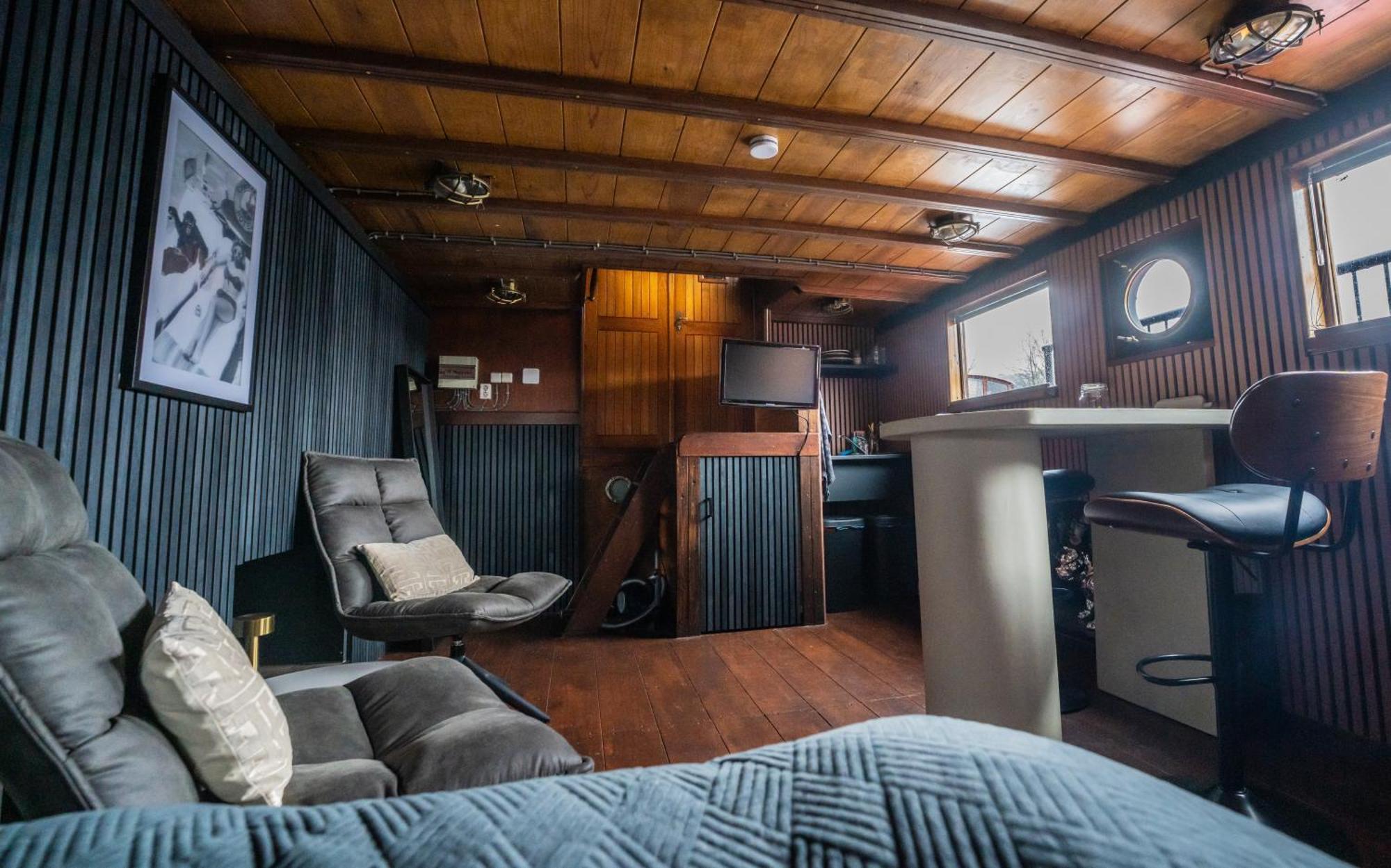 Frühstückspension Houseboat-amsterdam-classic