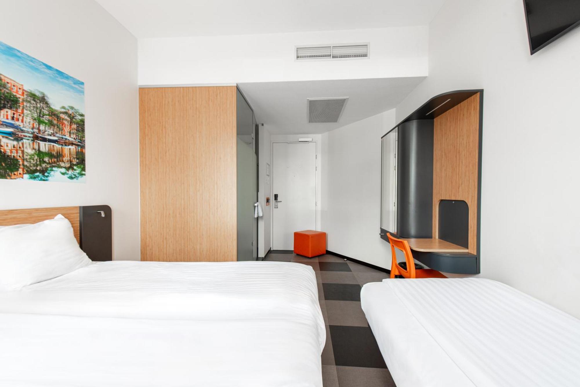 Easyhotel Arena Boulevard 2* Amsterdam