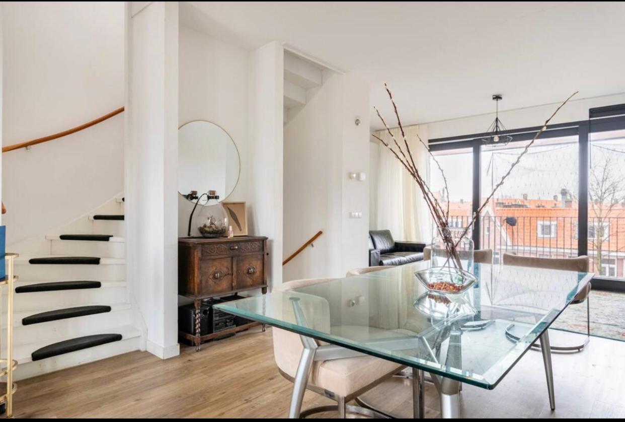 4-bedroom- Central Located- 120 Sqr Meter Appartement *