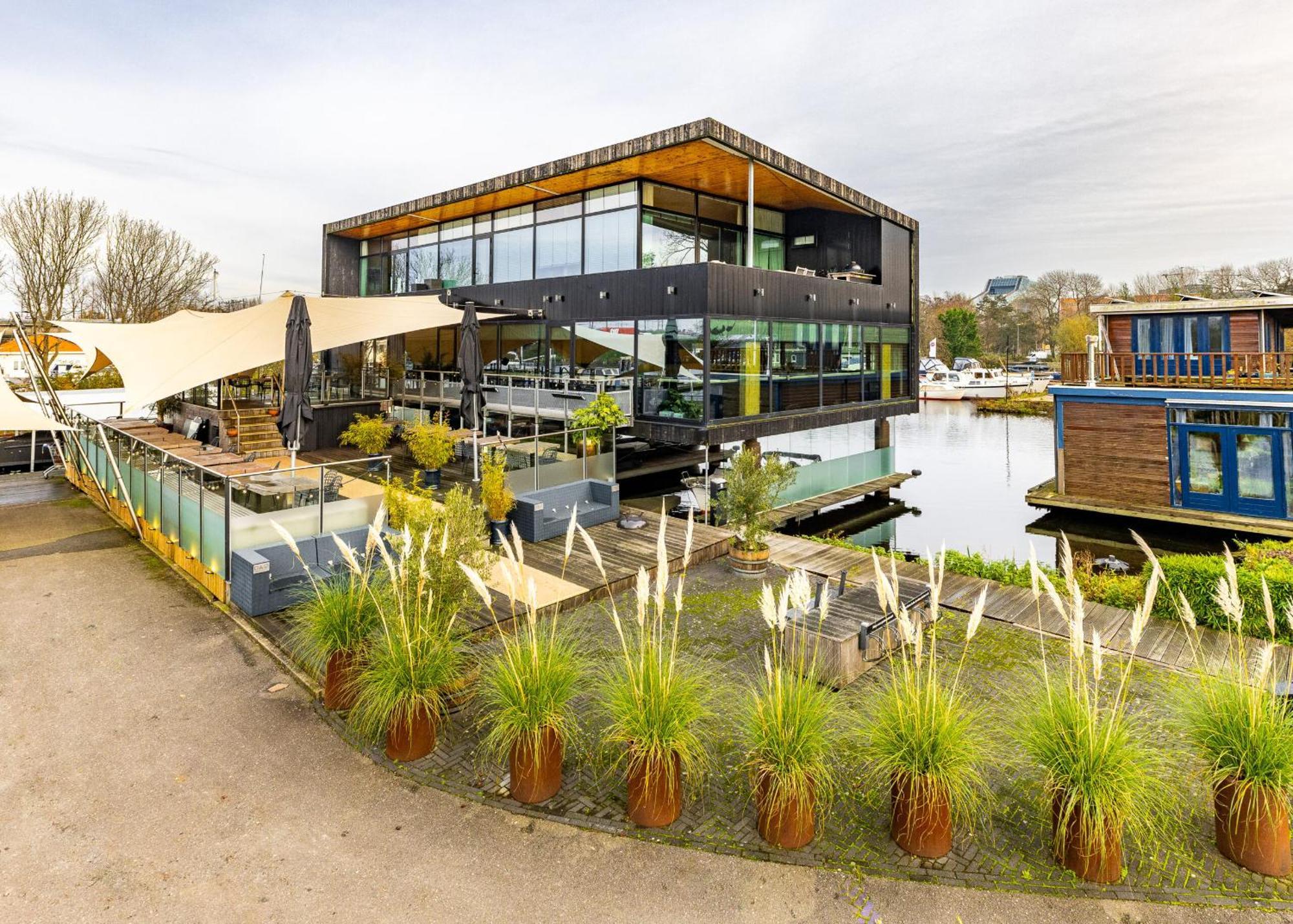 Hotel en barco Motor Yacht Amstelle *