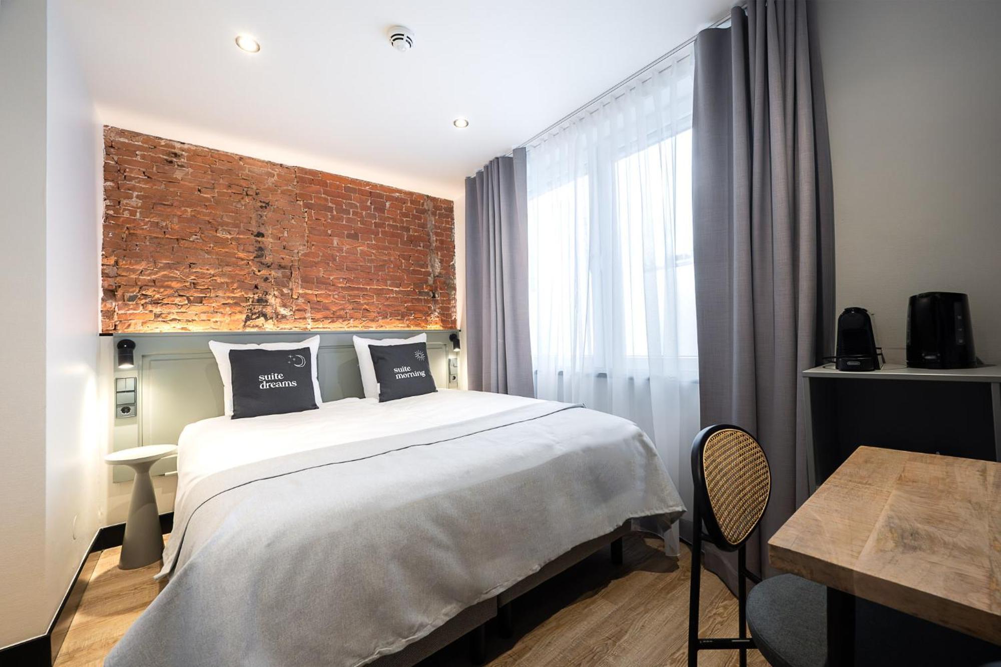Limehome Leidsekruisstraat Hotel