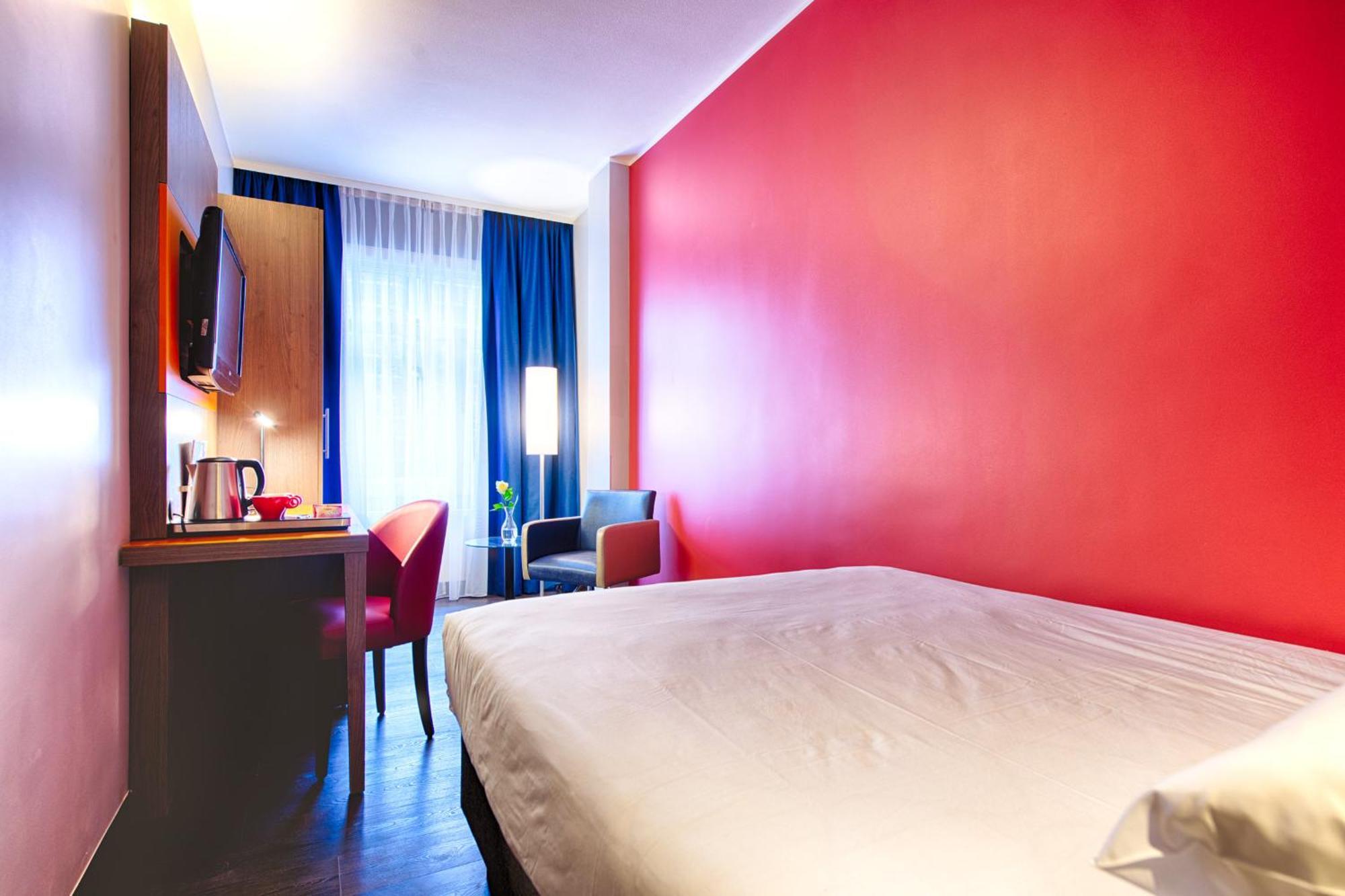 Leonardo Center 4* Ámsterdam