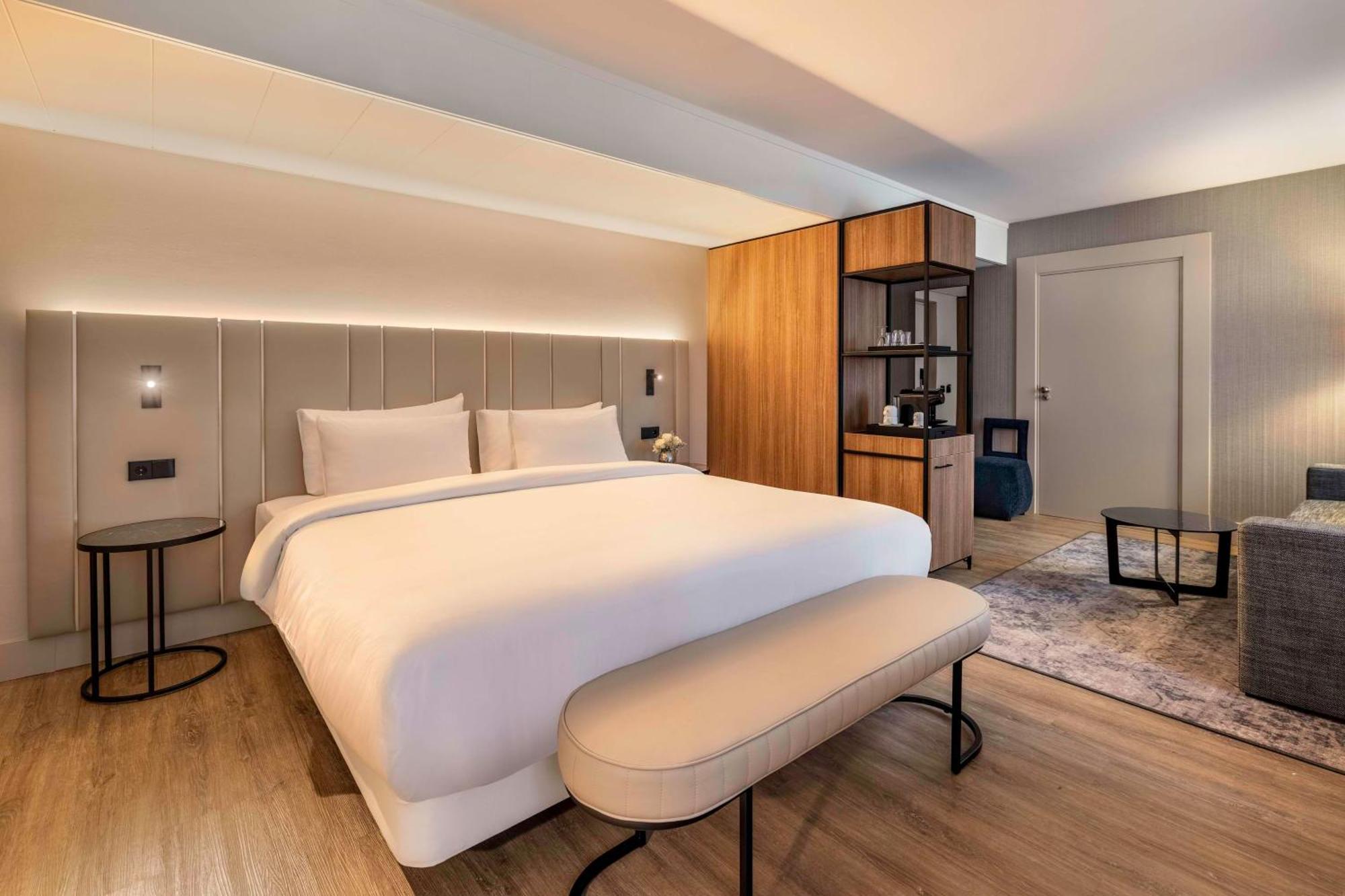 Hotel Nh Centre