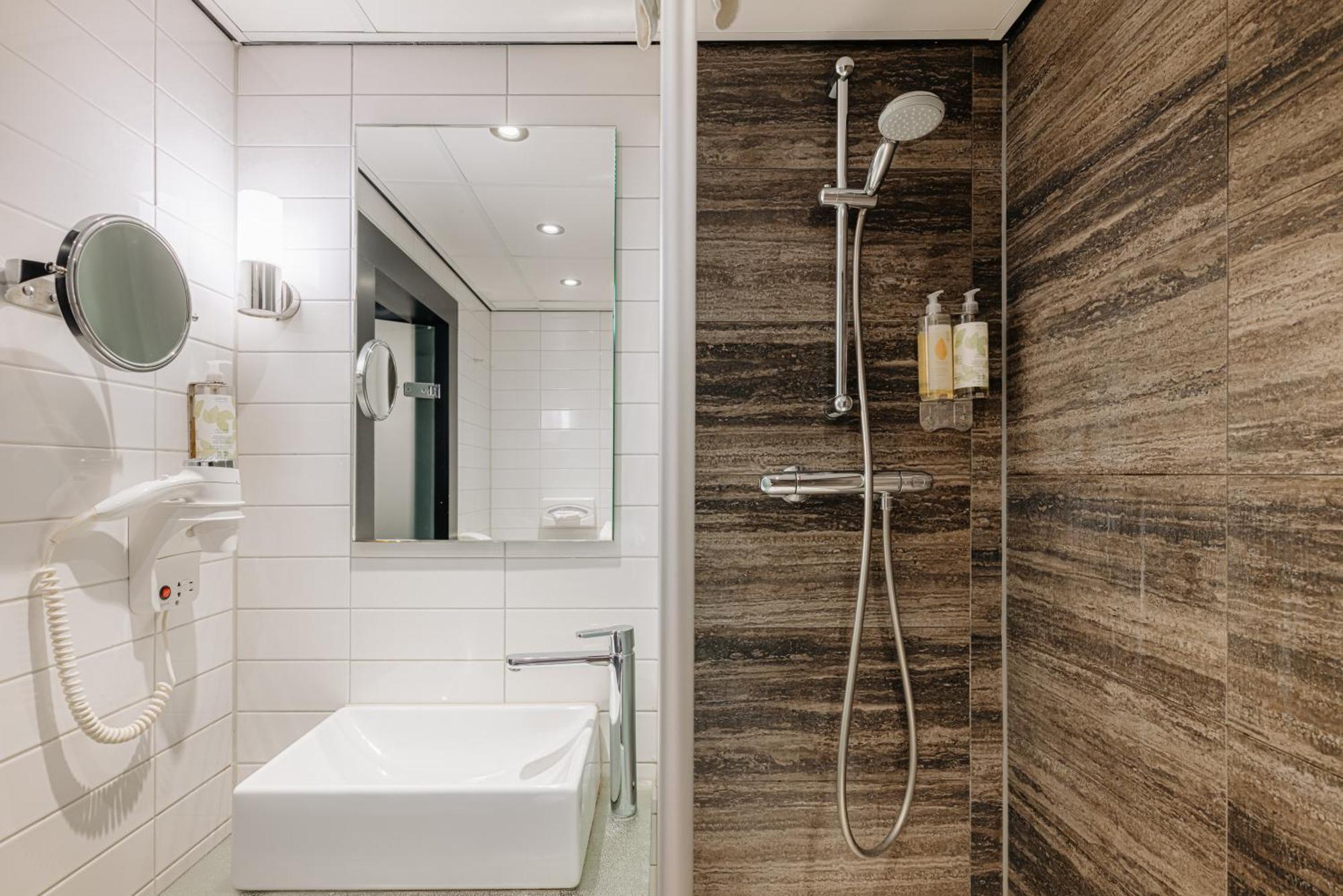Hotel Eden 4*