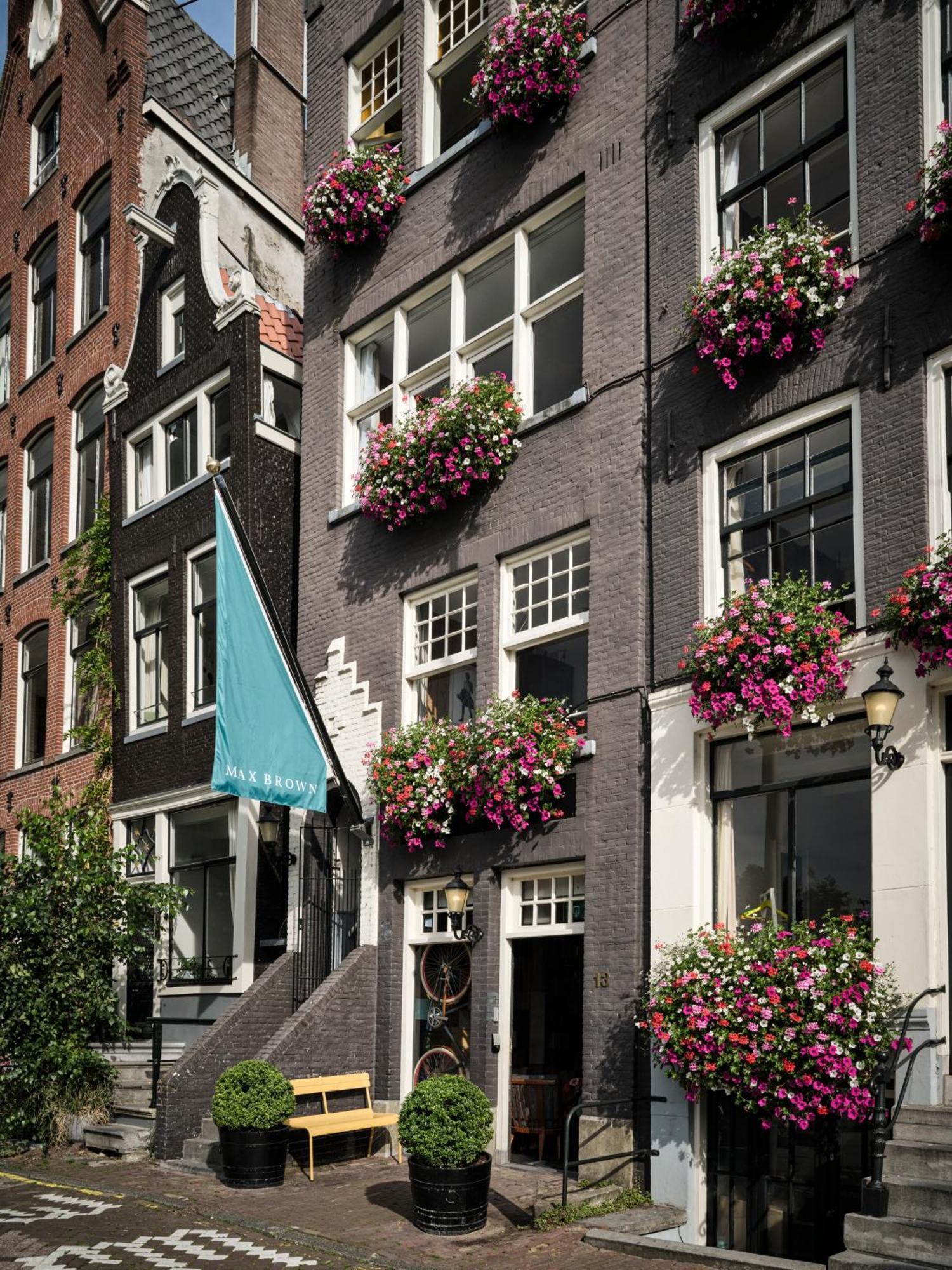 Max Brown Canal District, Part Of Sircle Collection Amsterdam